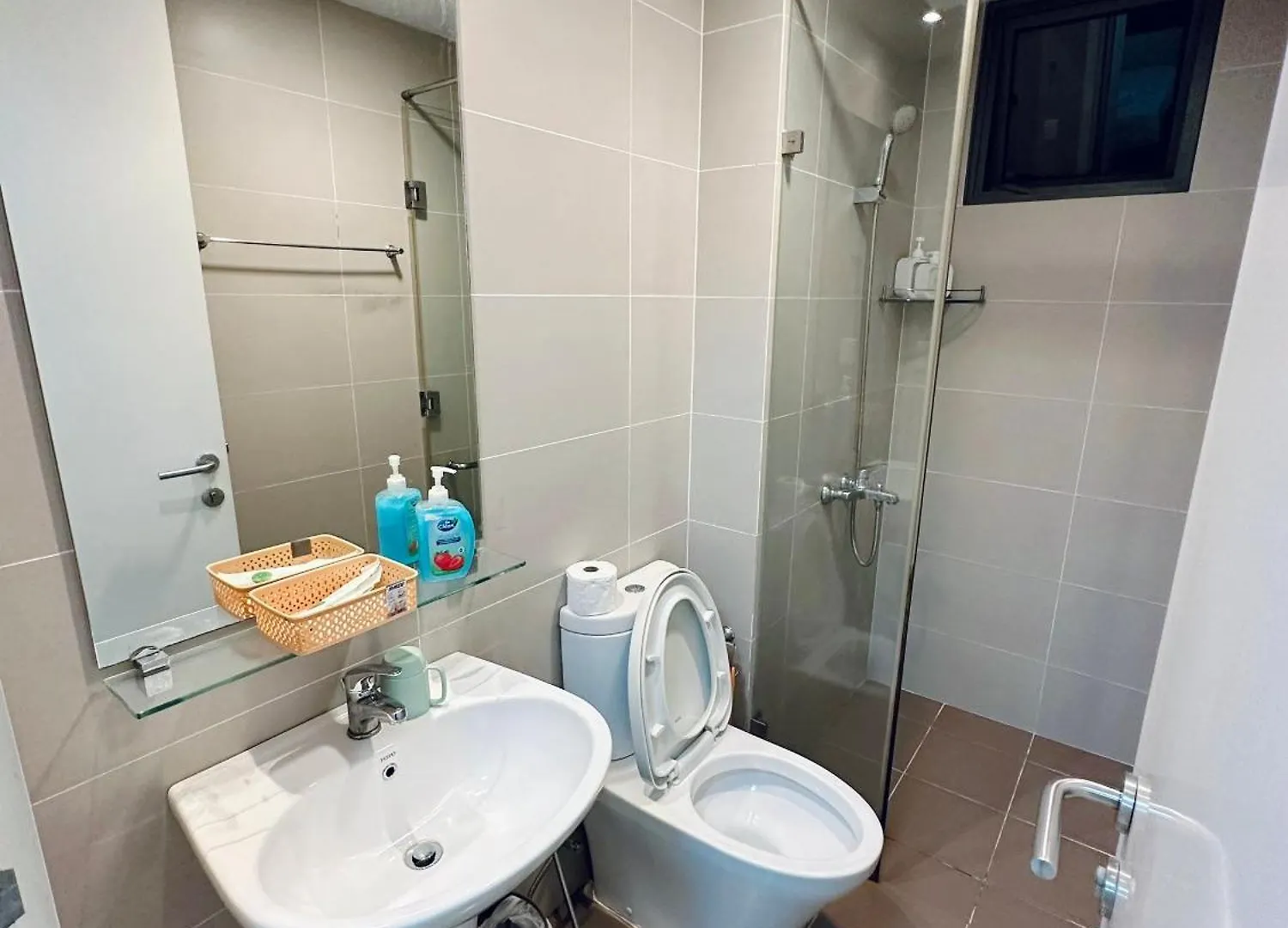 Masteri Thao Dien - 2 Bedroom Sunset View With Pool Gym Bbq - District 2 Ho Chi Minh City Vietnam